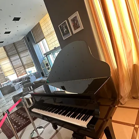 Hotel Athina Airport Thérmi