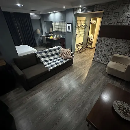Athina Airport Hotel 3*