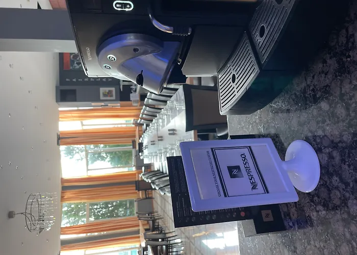 Athina Airport Hotell 3*