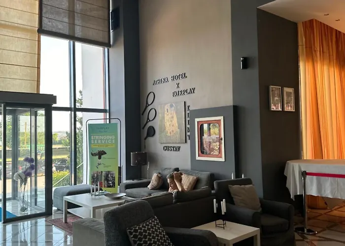 Hotell Athina Airport 3*