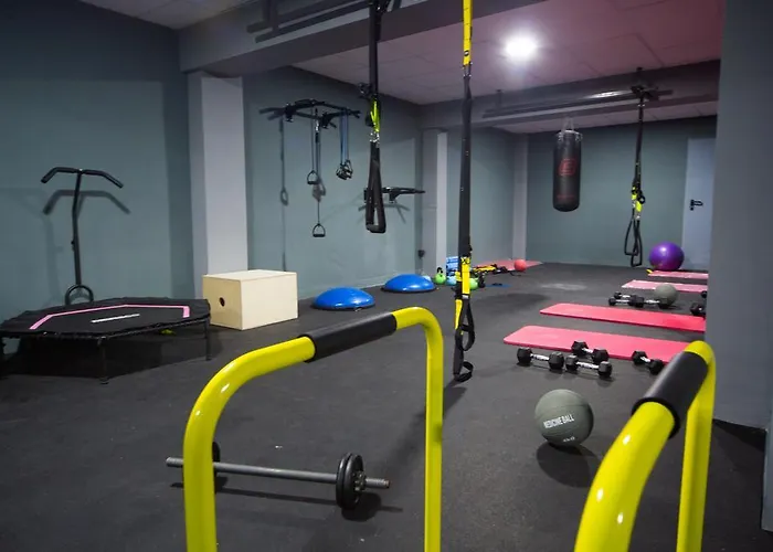 Hotell Athina Airport 3*